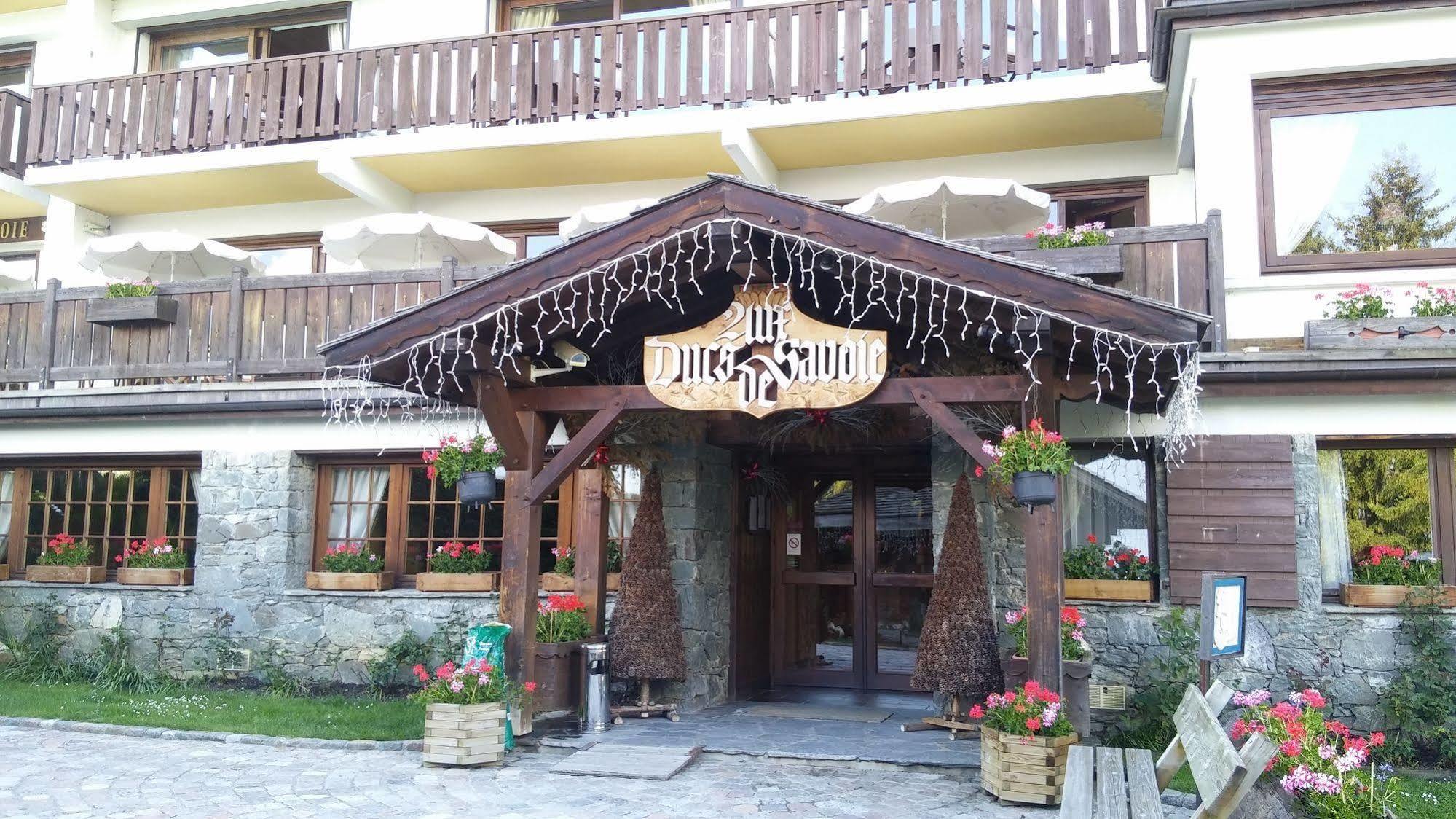 Aux Ducs De Savoie Hotell Combloux Eksteriør bilde